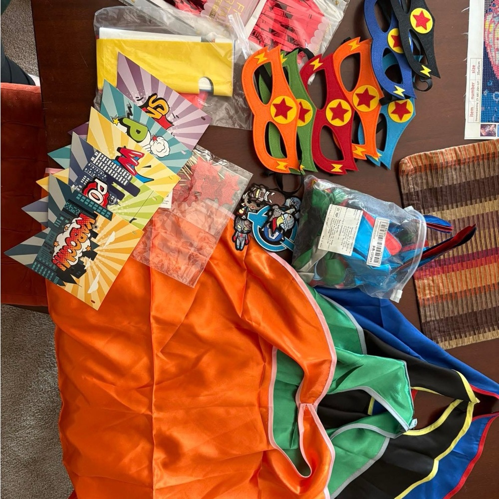 Superhero Kids Costume Set with Capes and Masks